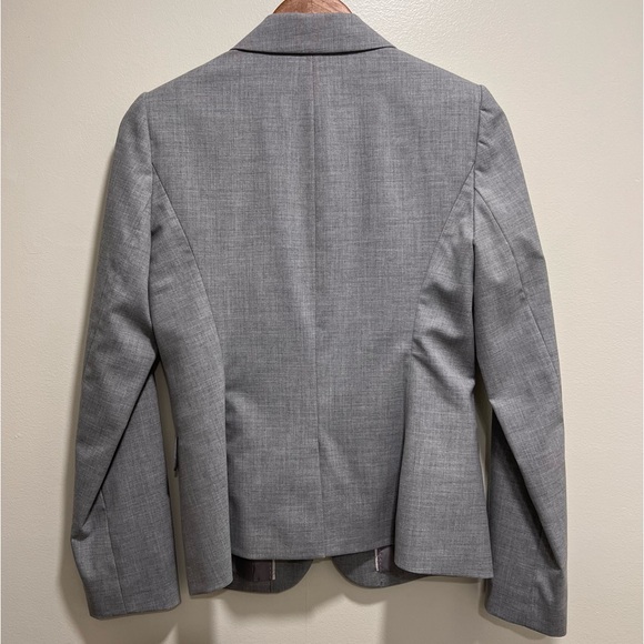 The Limited Collection Light Gray Blazer Two Button, Size 4, Career - Picture 7 of 15